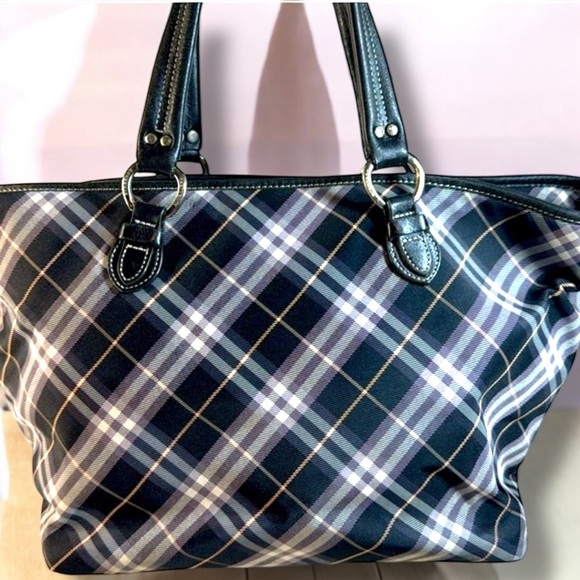 Burberry Blue Label Nova Check Black and Pink Vintage Shoppers Tote with COA - Picture 3 of 12